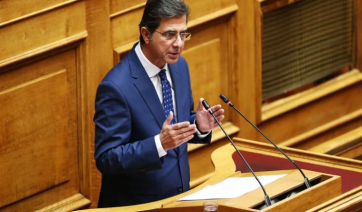 Νέο «γαλάζιο όχι» για ομόφυλα ζευγάρια: «Θα το καταψηφίσω, δεν έχω πειστεί»