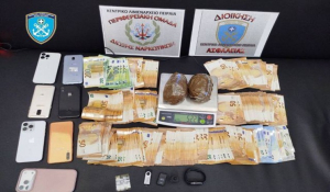 Σύλληψη ημεδαπής για ναρκωτικά στον Πειραιά