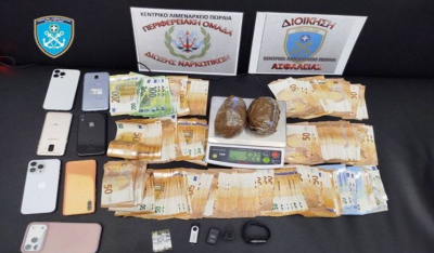 Σύλληψη ημεδαπής για ναρκωτικά στον Πειραιά