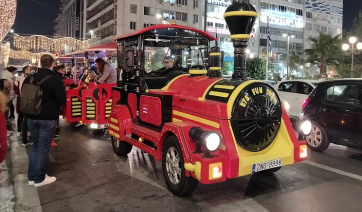 Πειραιάς: «Κόκκινη Νύχτα» και Santa Night Run – Χριστουγεννιάτικες εκδηλώσεις