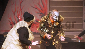 Με μια εξαιρετική παιδική παράσταση άνοιξε η Αυλαία της 29ης Συνάντησης Ερασιτεχνικών Θιάσων Αιγαίου στη Νάουσα Πάρου…