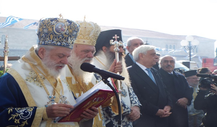 Η λαμπρή και εντυπωσιακή γιορτή των Θεοφανείων στην Σύρο παρουσία των αρχηγών Κράτους και Εκκλησίας