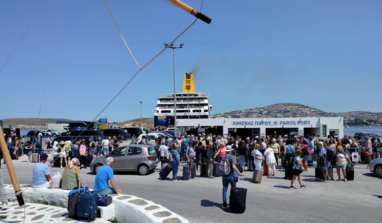 Τουρισμός: Λίαν ενθαρρυντικά τα στοιχεία - «Αγκάθι» η μειωμένη μέση δαπάνη ανά ταξίδι