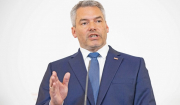 Αυστριακός καγκελάριος: Αν δεν ληφθούν μέτρα για τον πληθωρισμό θα χρειαστούν «αλκοόλ ή ψυχοφάρμακα»
