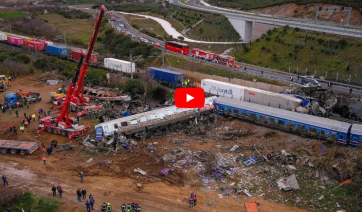 LIVE από το σημείο σύγκρουσης των τρένων