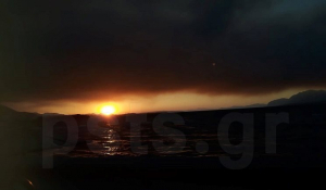 Φωτιά Εύβοια: Συγκλονιστικές εικόνες από την μάχη με τις φλόγες