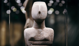 «Κυκλαδική Κοινωνία 5000 χρόνια πριν» - Με έργα και από τα Μουσεία Νάξου, Απειράνθου, Σύρου και Πάρου
