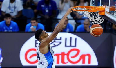 Ελλάδα - Ιταλία 75-66: Καλή πρεμιέρα για την Εθνική με... 30άρα του Γιάννη Αντετοκούνμπο! (Βίντεο)