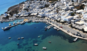 Την αύξηση της χρηματοδότησης για την κατασκευή δικτύου ύδρευσης στον οικισμό Αγίου Γεωργίου Αντιπάρου, υπέγραψε ο Περιφερειάρχης