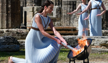 Κορονοϊός: Σβήνει κι η φλόγα των Ολυμπιακών Αγώνων! Διακόπτεται η Λαμπαδηδρομία από την ΕΟΕ