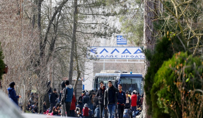 Καστανιές: Εκλεισε ο μεθοριακός σταθμός - Εκατοντάδες πρόσφυγες στα σύνορα