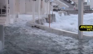 Μύκονος: Πλημμύρισε η Μικρή Βενετία (Βίντεο)
