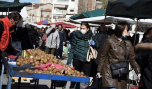 Θεσσαλονίκη: Μέχρι 3 σακούλες το άτομο σε λαϊκές αγορές – Κίνδυνος να κλείσουν