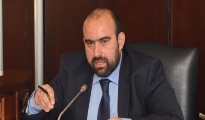 Κατέρρευσε ο δήμαρχος Κυθήρων εν μέσω του συντονισμού για τη φωτιά