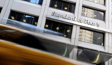 Standard and Poor’s: Αναβάθμισε την ελληνική οικονομία!