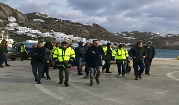 Άμεση ανταπόκριση του Λιμενικού μετά την προσάραξη πλοίου στο τραγονήσι της Μτκόνου