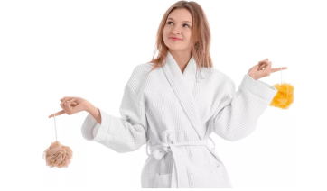 Το αξεσουάρ του ντους που μια ειδικός δεν χρησιμοποιεί ποτέ – «Είναι γεμάτο βακτήρια»