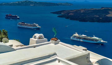 Φρένο για ανέγερση ξενοδοχείου 4 αστέρων στη Σαντορίνη