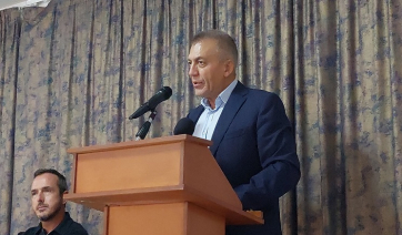 Πάρος – Υπουργός Αθλητισμού Γ. Βρούτσης: «Στα ταμεία του Δήμου Πάρου από σήμερα το ποσό για την κατασκευή δύο μεγάλων έργων αθλητικής πνοής» (Βίντεο)