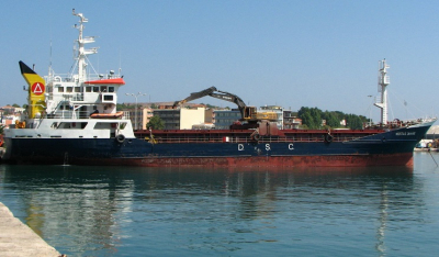 Απαγόρευση απόπλου φορτηγού πλοίου λόγω μηχανικής βλάβης στην Πάρο