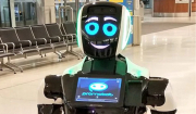 Κορωνοϊός: Ένα ρομπότ δίνει πληροφορίες για τον νέο ιό στη Νέα Υόρκη