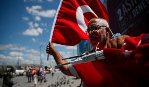 Νew York Times: Σε κατήφορο η τουρκική λίρα -Πώς οι Τούρκοι έγιναν φτωχότεροι κατά 8% μέσα σε ένα μήνα