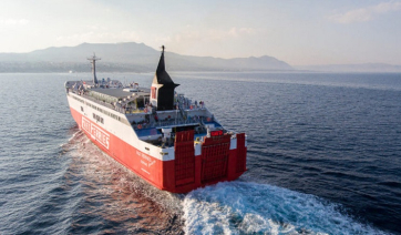 Αποβίβαση ασθενούς Ε/Γ-Ο/Γ πλοίου στον Πειραιά