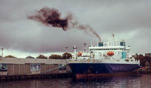 Οι μεσογειακές χώρες υποστηρίζουν τη μείωση των ατμοσφαιρικών ρύπων από τη ναυτιλία