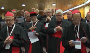 Πυρετώδεις οι προετοιμασίες για την εκλογή του νέου Πάπα (βίντεο)
