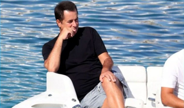 Ατζούν Ιλίτζαλι: Συνεχίζει τις διακοπές του στα ελληνικά νησιά με το σκάφος του (βίντεο)