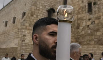 Χριστούγεννα εν μέσω πολέμου: Αδεια η Βηθλεέμ από προσκυνητές -Οι Ουκρανοί γιορτάζουν με τη Δύση