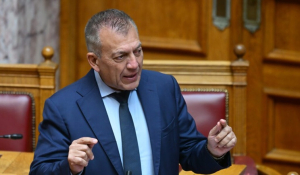 Ισχυρό αποτύπωμα της κυβερνητικής πολιτικής στην ασφάλεια των γηπέδων, με μείωση 82% των κυρώσεων των «κεκλεισμένων» το 2025