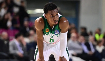 Ολυμπιακός – Παναθηναϊκός: Ο Εργκίν Αταμάν «έκοψε» Τι Τζέι Σορτς και Κένεθ Φαρίντ από την 6άδα των ξένων