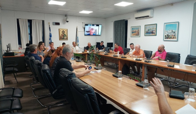 Πάρος – Δημοτικό Συμβούλιο: Πλέον των 10 προτάσεων για αξιοποίηση της γης του παλαιού αεροδρομίου – Ομόφωνη απόφαση