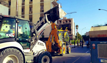 Μπήκαν οι μπουλντόζες στα Βαρώσια - Συνεχίζεται το διπλωματικό μπρα ντε φερ