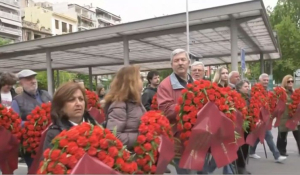 Ξεκίνησαν οι συγκεντρώσεις σε Αθήνα και Θεσσαλονίκη για την Εργατική Πρωτομαγιά (βίντεο)