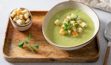 Συνταγή για βελουτέ μπρόκολoυ -Κρεμώδης και τυρένια, ιδανική για τα πρώτα κρύα