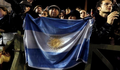 Θριαμβευτική επάνοδος στις αγορές μετά από 14 χρόνια για την Αργεντινή