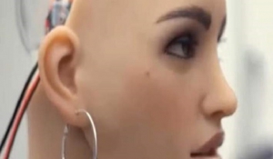 Ερχονται τα ρομπότ του σεξ -«Πρέπει να μπουν όρια», προειδοποιούν οι ειδικοί