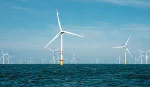 WindEurope: Η Ευρώπη χρειάζεται πρόσθετες επενδύσεις 2,4 δισ. ευρώ στα λιμάνια για να στηρίξει τα υπεράκτια αιολικά