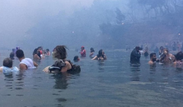 Συγκλονίζει η ανατριχιαστική ανάρτηση κατοίκου του Ματιού για τις εκκενώσεις