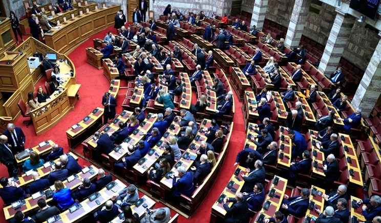 Εγκρίθηκε η επιστολική ψήφος για τους απόδημους με 201 «υπέρ»