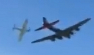 Τραγωδία σε αεροπορική επίδειξη στο Ντάλας: Δύο αεροπλάνα συγκρούστηκαν στον αέρα – Δείτε βίντεο