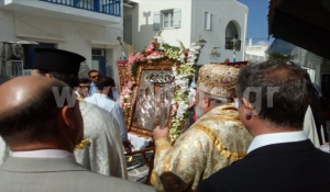 Λαμπρές θρησκευτικές εκδηλώσεις στον εορτασμό των Εννιάμερων της Παναγίας στη Νάουσα Πάρου