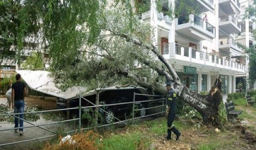 Καταστροφές σε Πάτρα και Πύργο από την κακοκαιρία