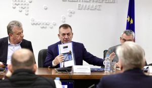 Ο Γιάννης Βρούτσης παρέδωσε στην Ένωση Περιφερειών Ελλάδας τον «Χάρτη του ελληνικού αθλητισμού», μέσω του e-Kouros