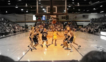 Πάρος: Σε τροχιά υλοποίησης το Κλειστό Γυμναστήριο Παροικίας – Εξελίξεις και για το Γήπεδο Νάουσας (Βίντεο)