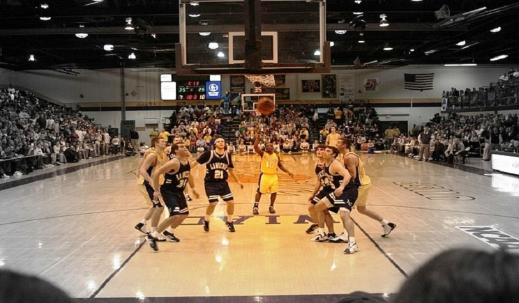 Πάρος: Σε τροχιά υλοποίησης το Κλειστό Γυμναστήριο Παροικίας – Εξελίξεις και για το Γήπεδο Νάουσας (Βίντεο)