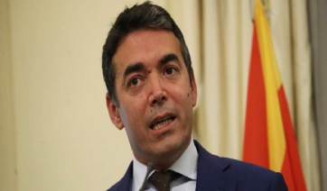 Να εξομαλύνει η ΠΓΔΜ τις σχέσεις με τους γείτονές της, ζητούν οι Βρυξέλλες από τον Ντιμιτρόφ