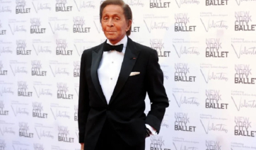 Πέθανε ο διάσημος σχεδιαστής μόδας Βαλεντίνο